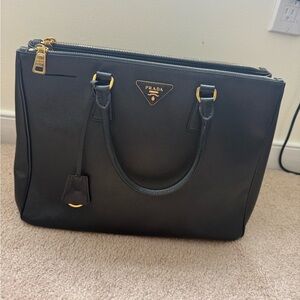 Prada LG Black Saffiano Leather Galleria Top-Handle Tote Dust Bag & Box Included